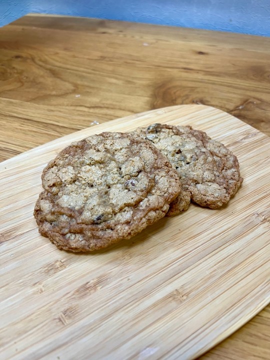 GF Oatmeal Craisin Choco Chip Cookies (2)