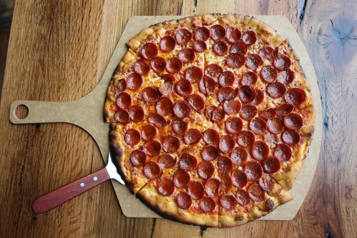 LG pepperoni pizza^