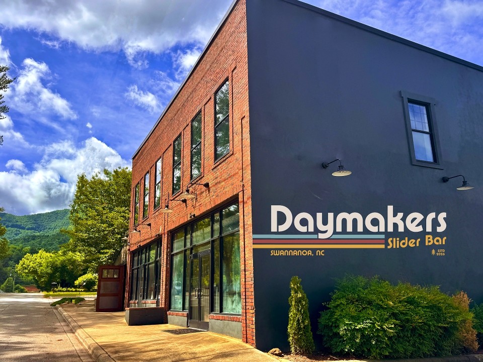 Daymakers Slider Bar