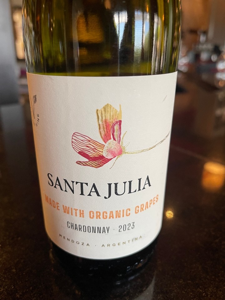 ***Santa Julia Organica Chardonnay, 2023, Mendoza, Argentina Organically farmed!!