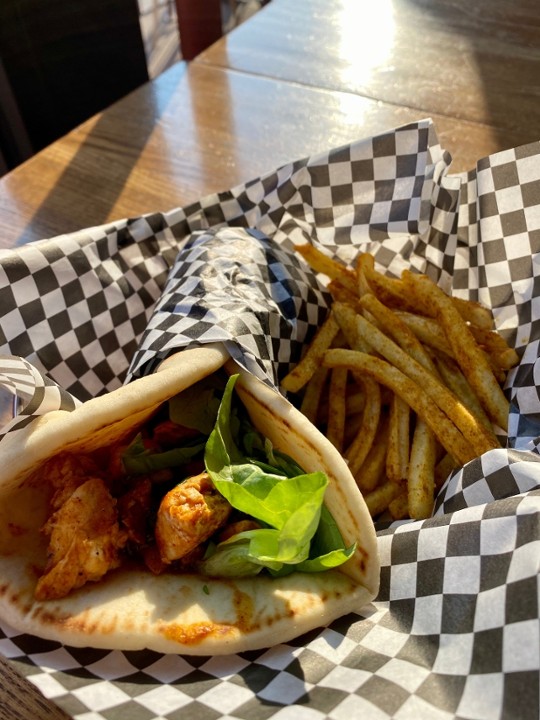 Spicy Chicken Pita