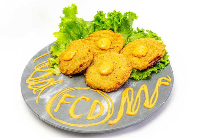 Fried Green Tomatoes with Remoulade Sauce