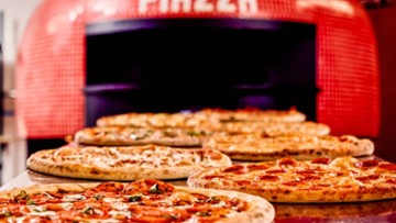 Piazza Pizza 5 Via de Luna Dr