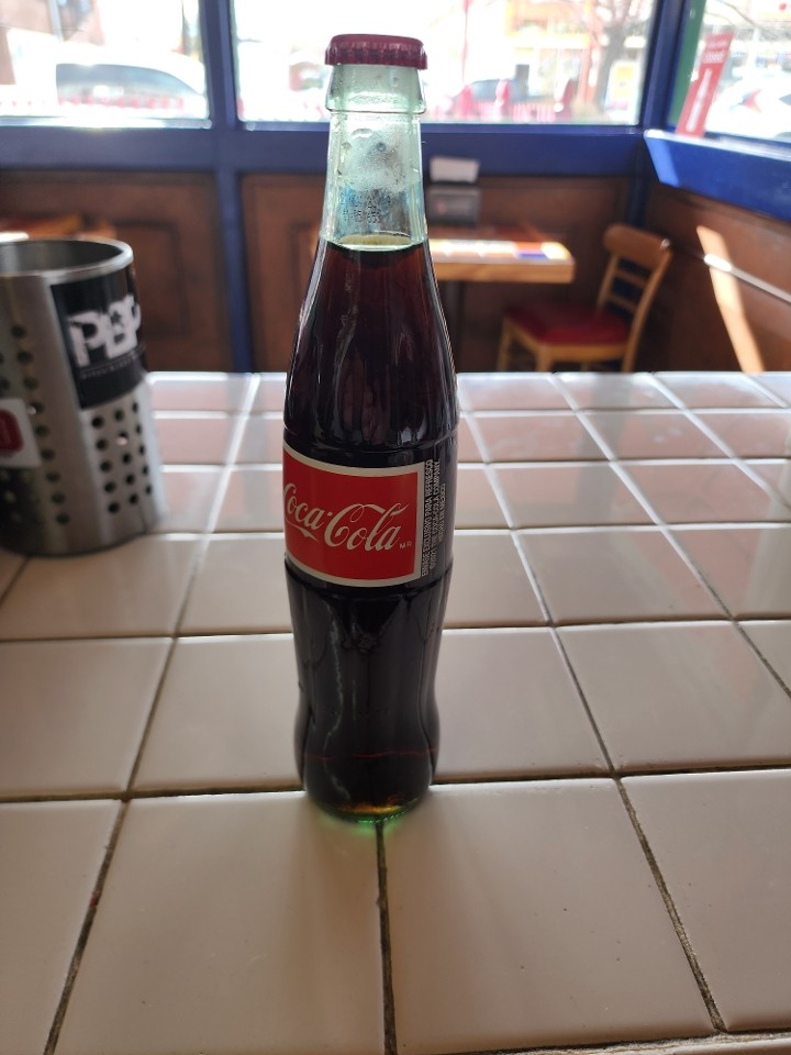 Half Liter Glass Coke