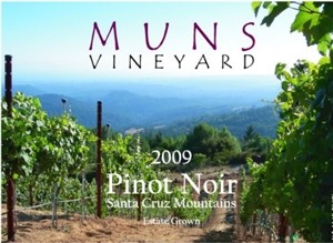 Muns Vineyard Estate Pinot Noir 2009
