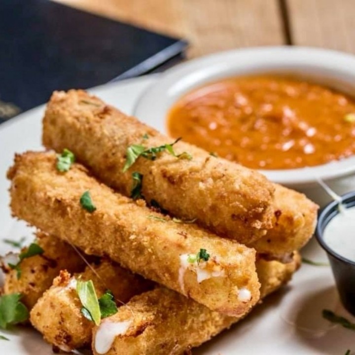 Fried Mozzarella Sticks