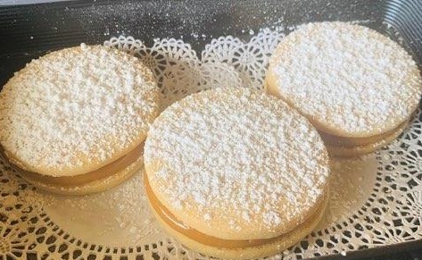 ( 3) Alfajores by Lucy