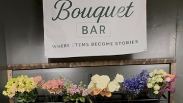 Bouquet Bar, Moorhead