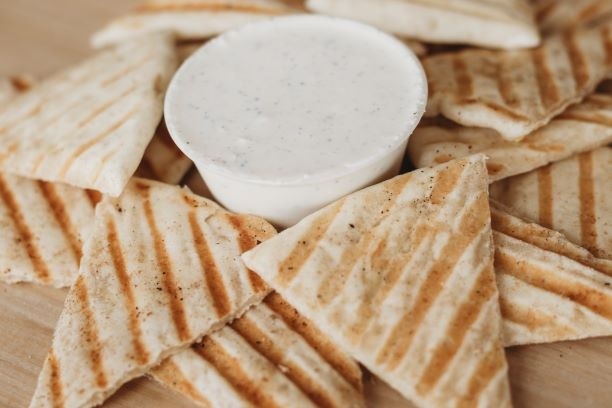 TZATZIKI & PITA