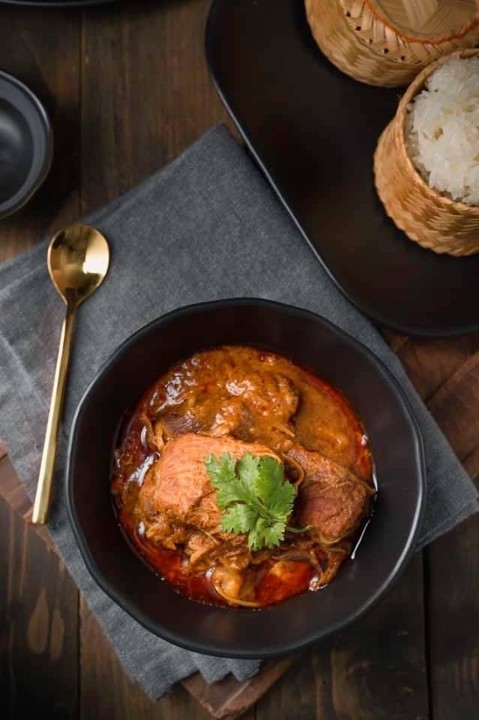 PORK BELLY STEW NORTHERN CURRY (HUNG LAY)