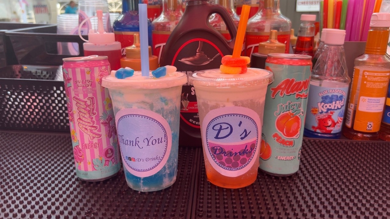 D's Drinks 131 N River Ave