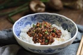 Rice with Minced Pork 炸酱饭.