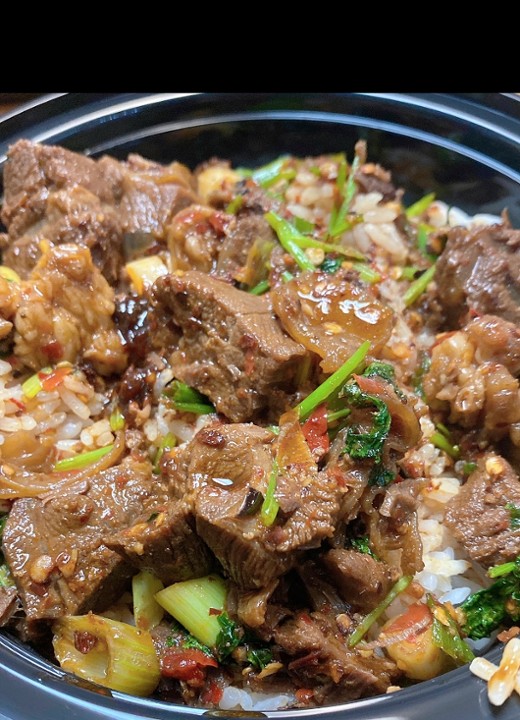 Spicy Beef Over Rice 香辣牛肉饭