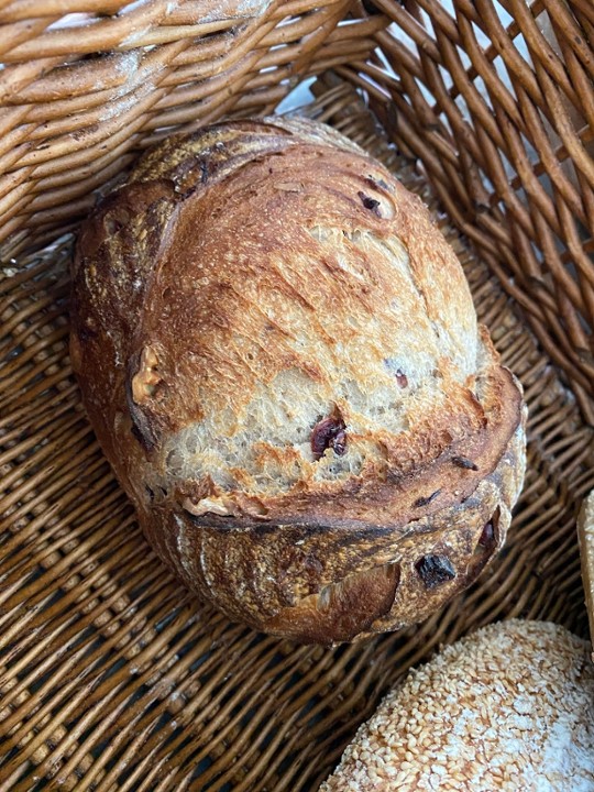 CRANBERRY WALNUT BOULE