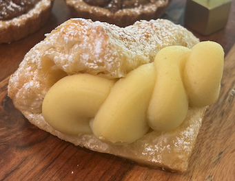 BOUGATSA