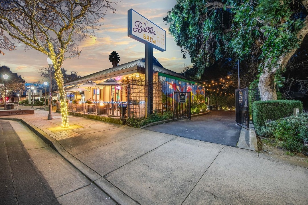 Bubbles & Brew 17105 Monterey Rd