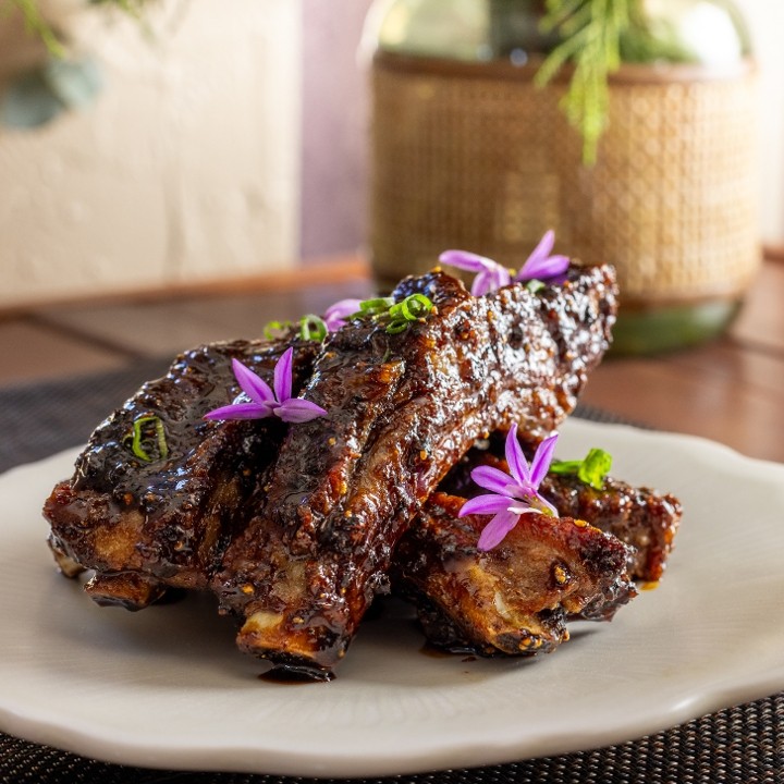 Pahoa Rib Co. @ the C&T Kiosk! 73-4976 Kamanu St Ste 100