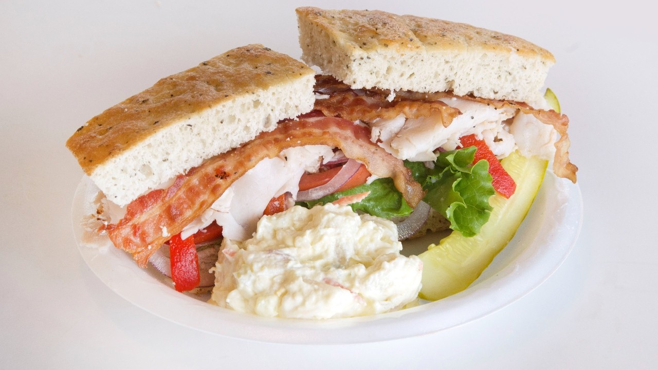 Manhattan Bistro & Bagel 123 Saratoga Road (Socha Plaza)