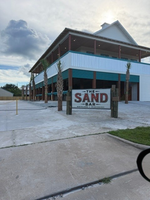 Sand Bar Waveland 127 Coleman Avenue