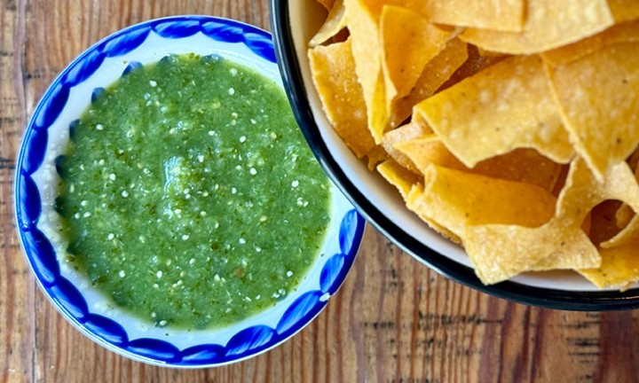 Salsa Verde & Chips