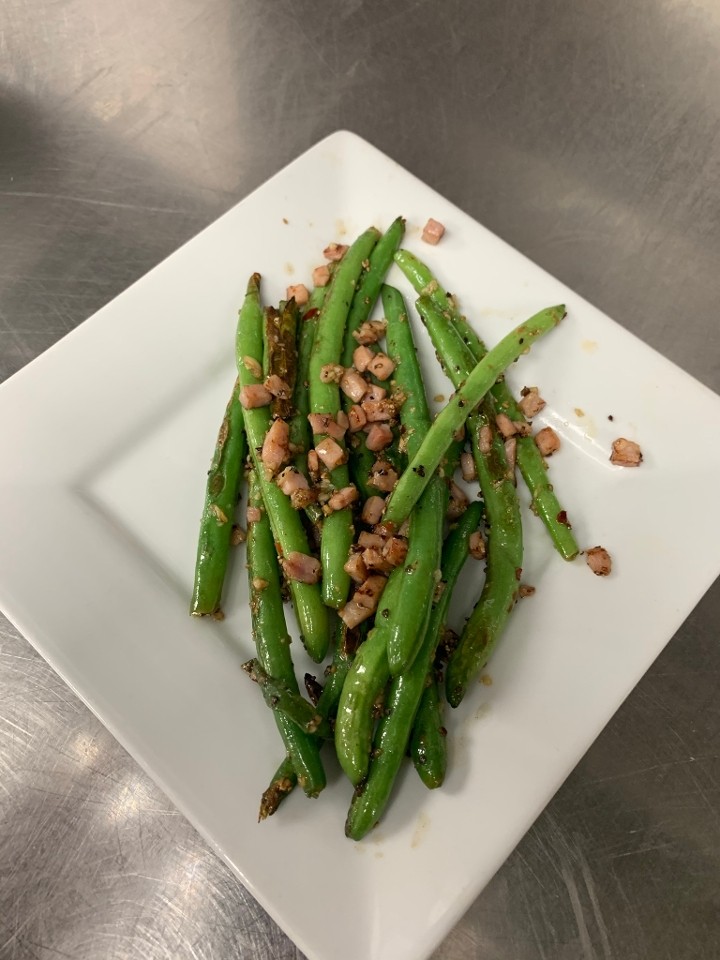 SAUTEED GREEN BEANS