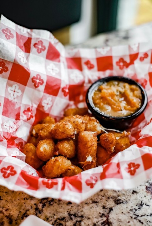 CHEESE BITES WITH SCRATCH MADE MARINARA