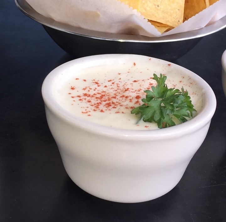 Cup Chile con Queso Blanco