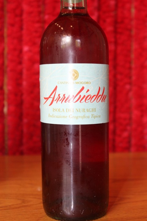 Bottle House Rose wine