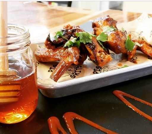 Honey Sriracha Chicken Wing (App)