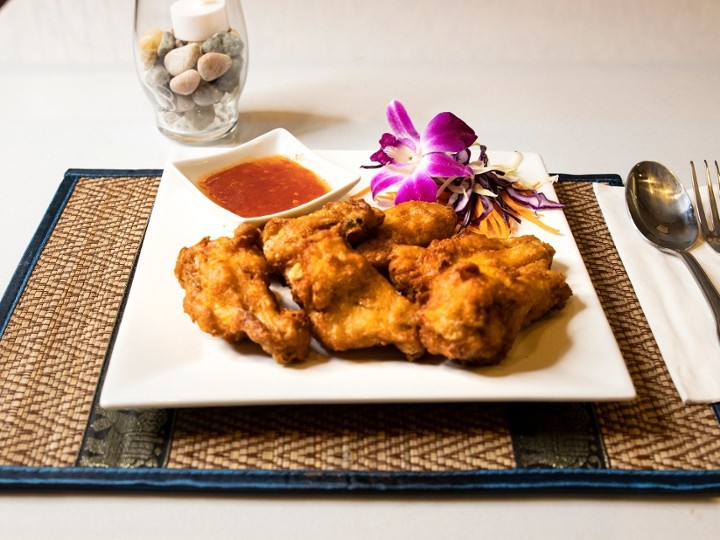 Crispy Thai Chicken Wings (6)