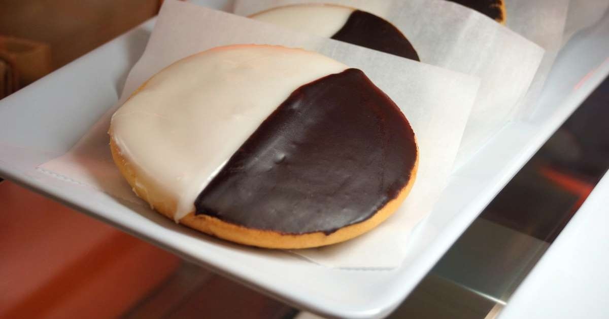 NY Famous Black & White Cookie