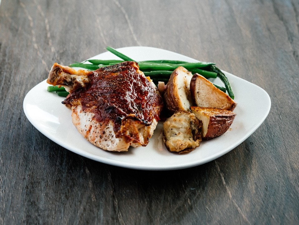 BBQ Airline Chicken w/Roasted Potatoes & Green Beans