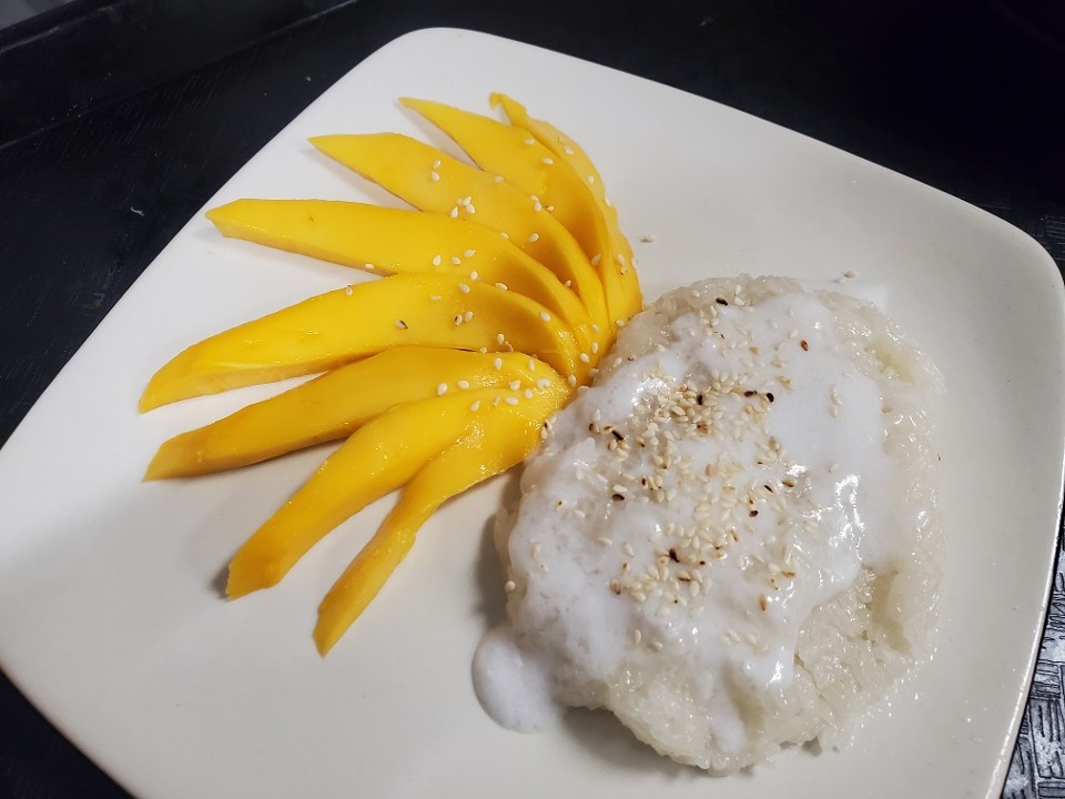 Mango with Sweet Sticky Rice (Seasonal)