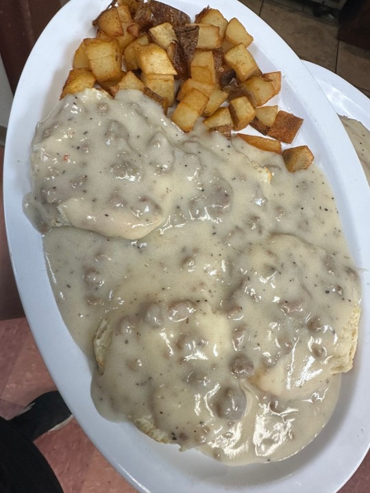 Sausage Gravy & Biscuits