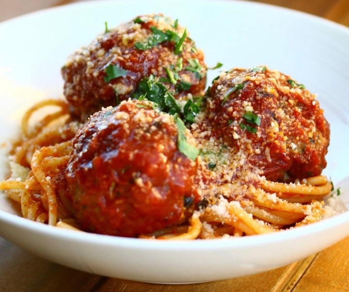 Baked Spaghetti & Meatballs