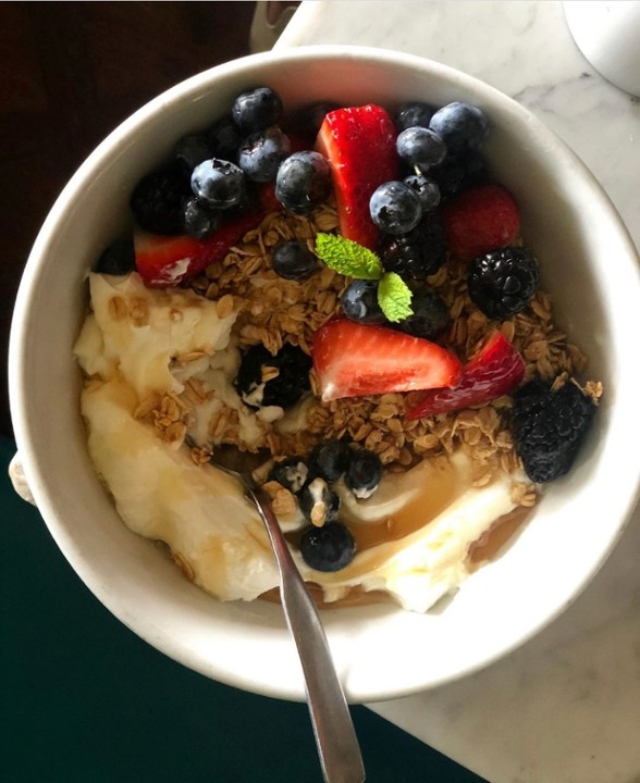 House Granola & Yogurt