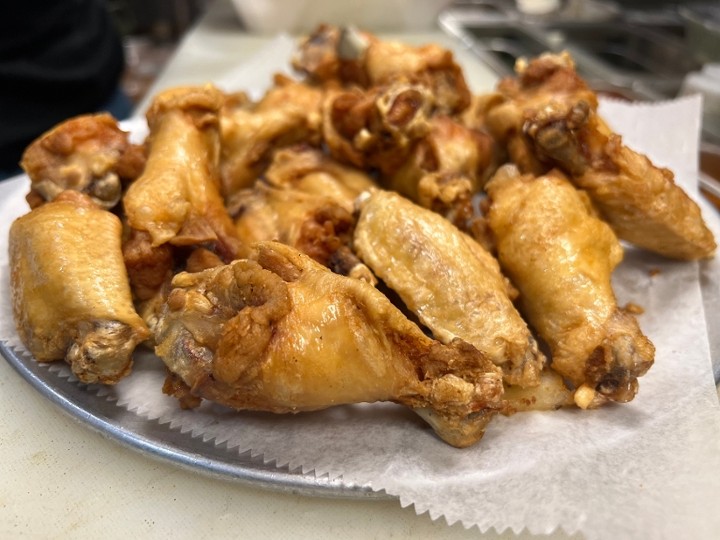 8pc Chicken wings & Fries