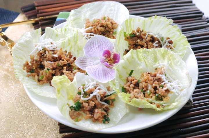 Minced Chicken Lettuce Cups (4)