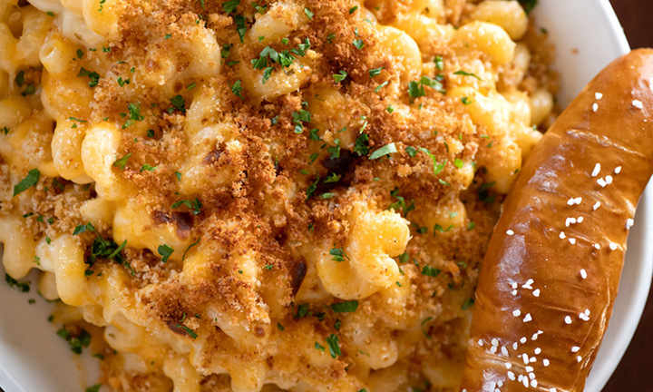 Wisconsin Style Cheddar Mac