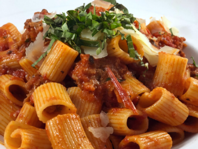 Rigatoni Bolognese (Online)