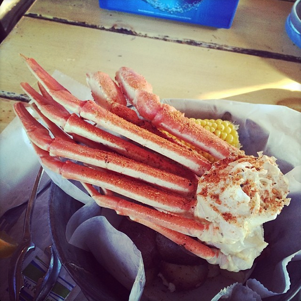 SNOW CRAB BUCKET