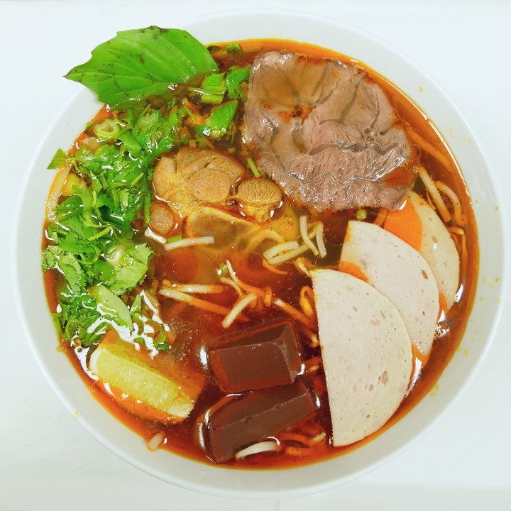 Bún Bò Huế Spicy Noodle