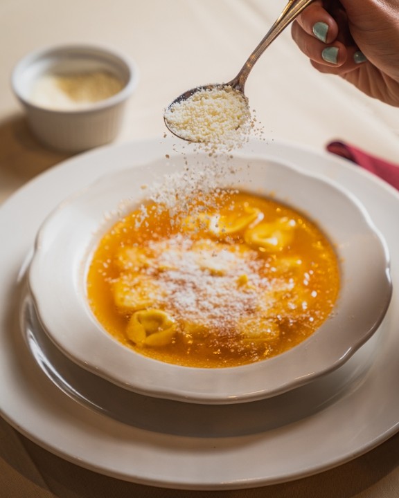 Tortellini in Brodo