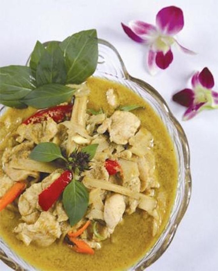Green Chicken Curry Full Tray #23