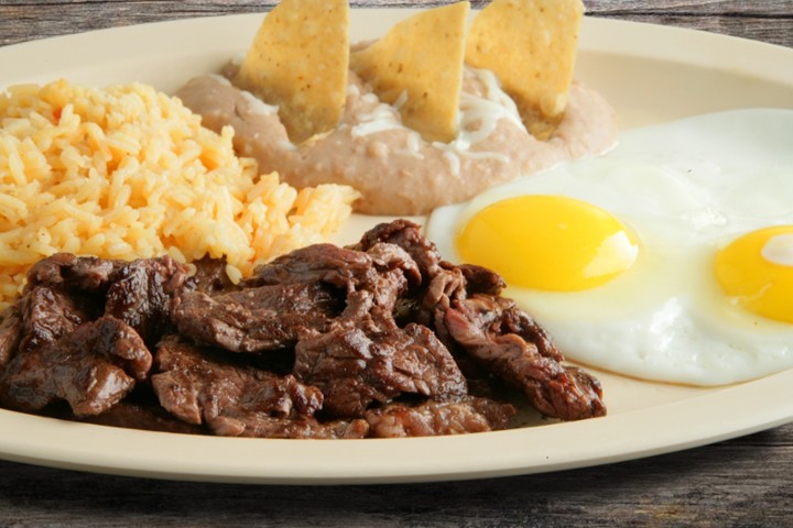 Huevos Con Bistec