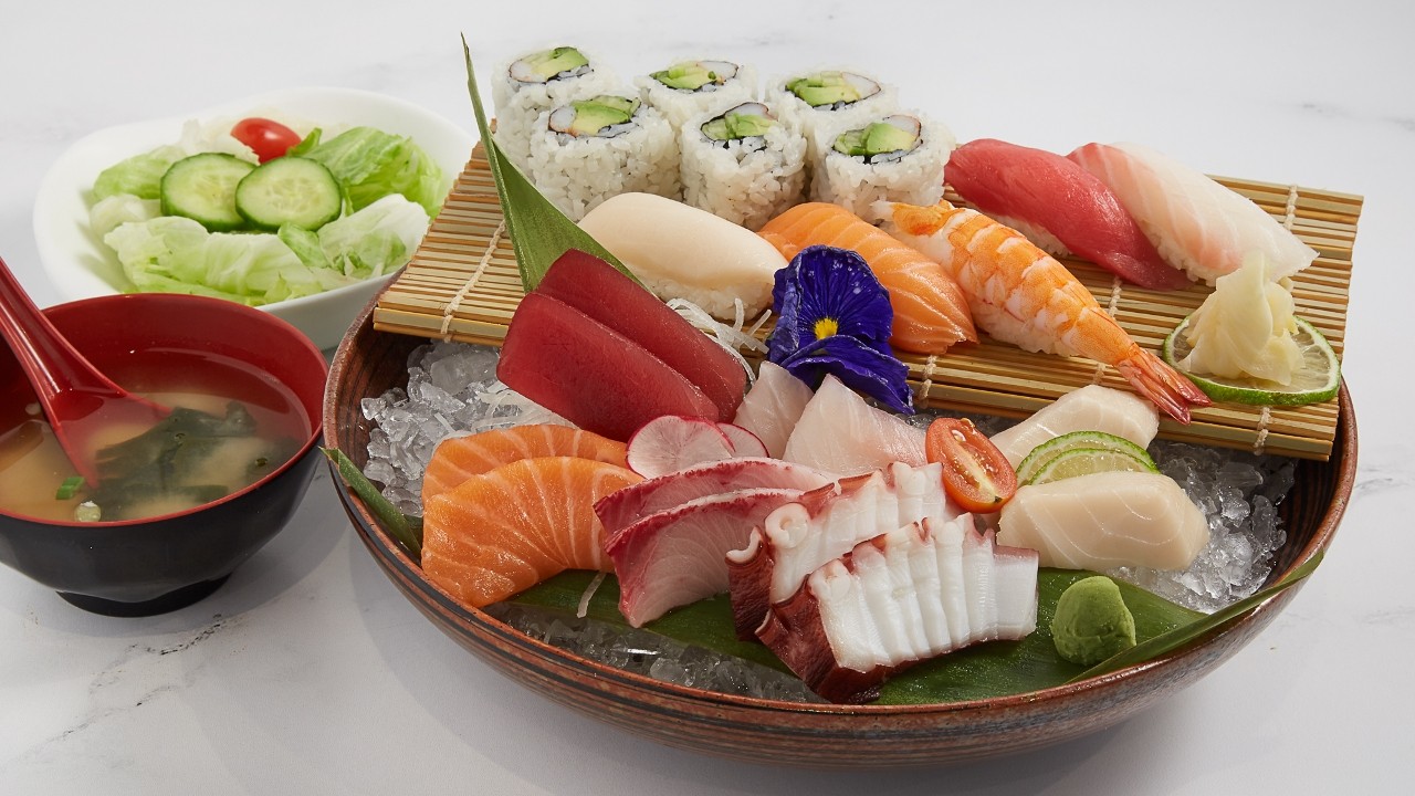 Sushi Sashimi Combo Deluxe
