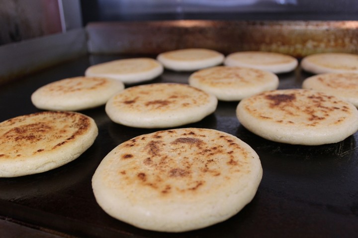 Arepa Sola