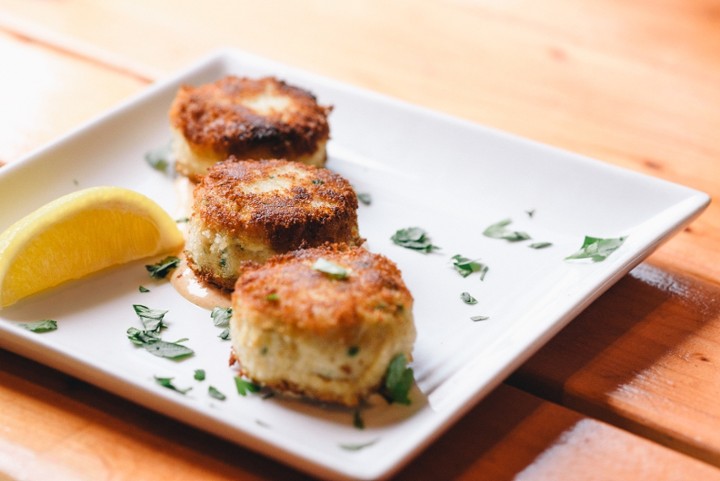 Crab Cakes TOGO