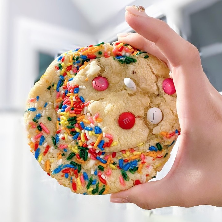 Single FAT-fetti Cookie