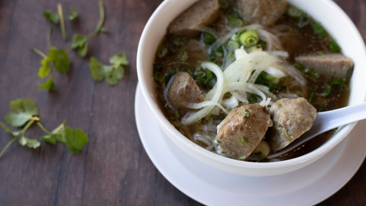 17 Meatball Pho